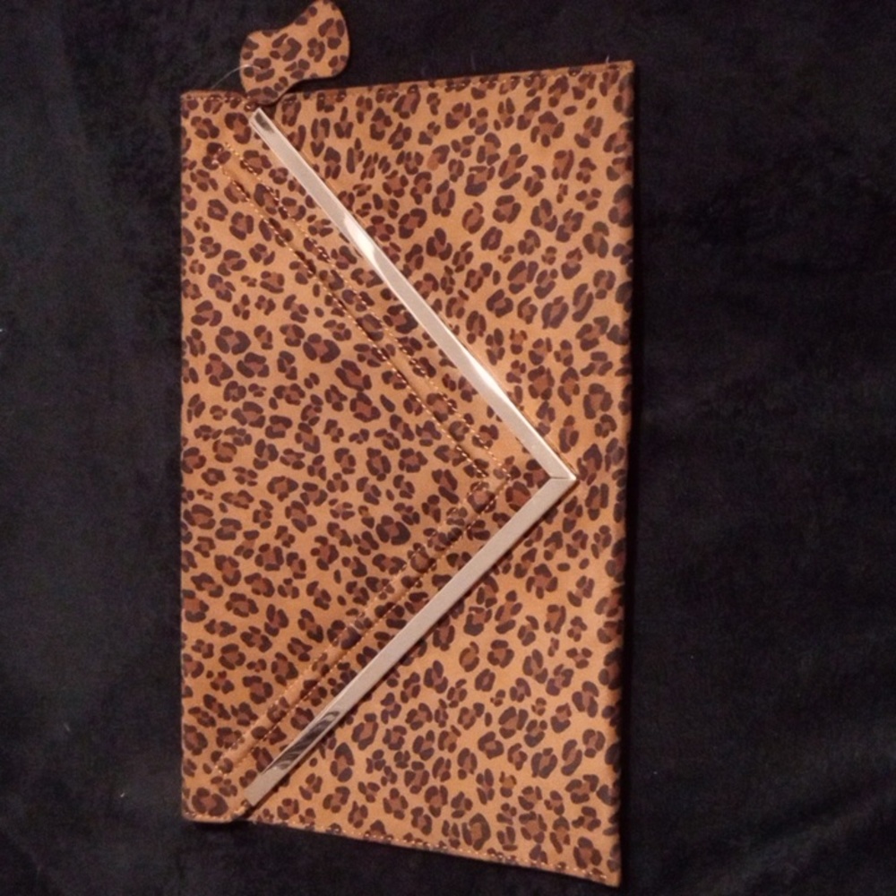 Bam Forever Cheetah print large envelope clutch w/Gold chain strap
